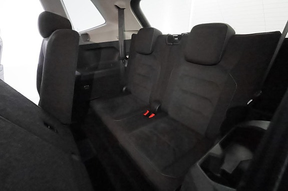 Volkswagen Tiguan Allspace 25 of 30