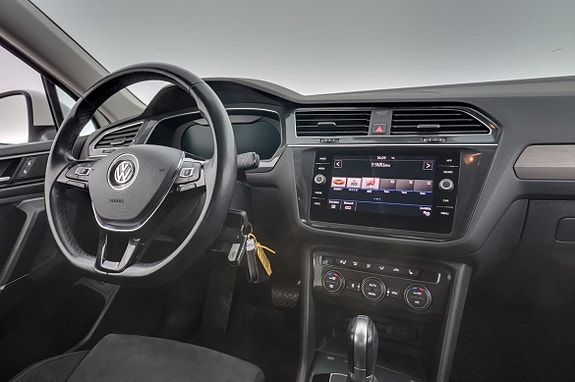 Volkswagen Tiguan Allspace 17 of 30