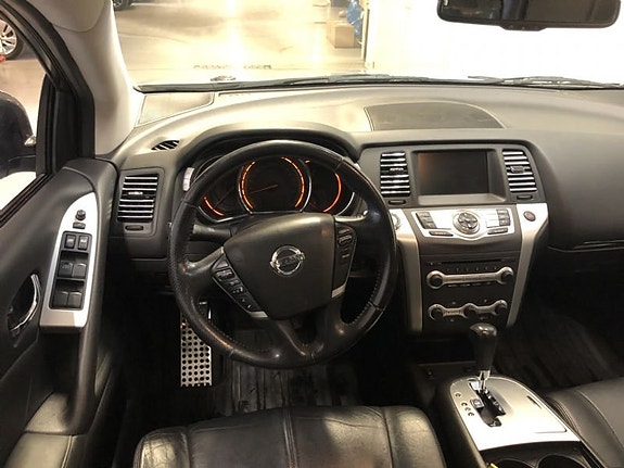 Nissan Murano 7 of 9