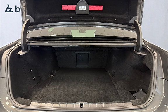 BMW i7 10 of 18