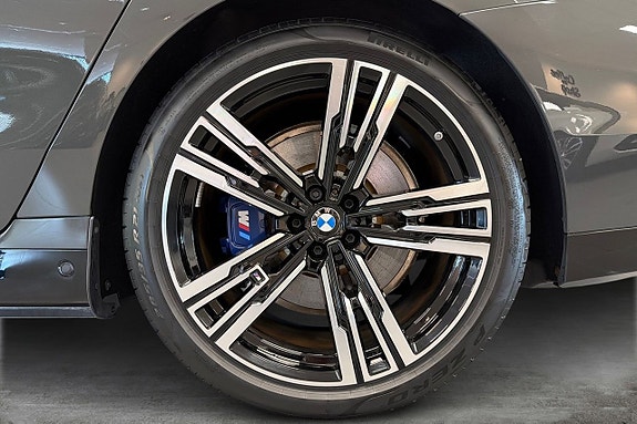BMW i7 15 of 18