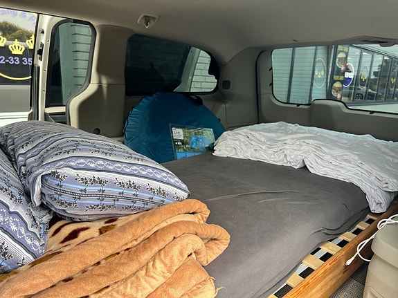 Dodge Grand Caravan 16 of 24