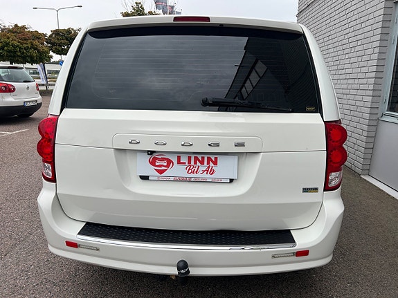 Dodge Grand Caravan 4 of 24