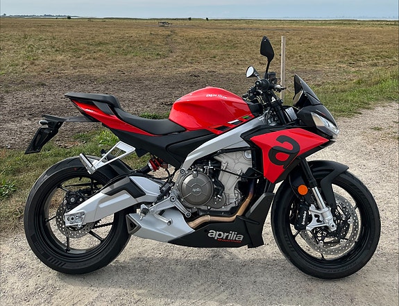 Aprilia Tuono 660 4 of 6
