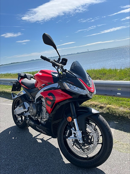 Aprilia Tuono 660 5 of 6