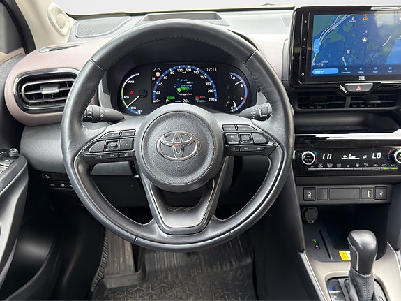 Toyota Yaris Cross 9 of 19