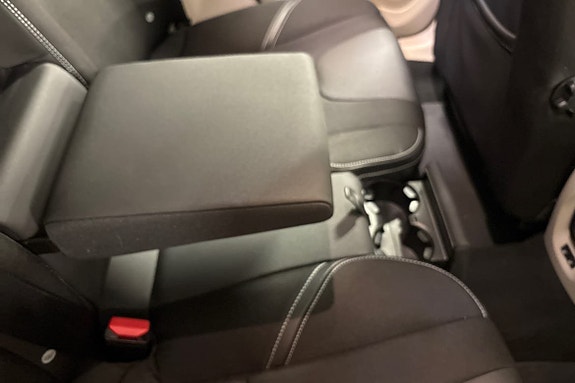 Volvo V40 17 of 19