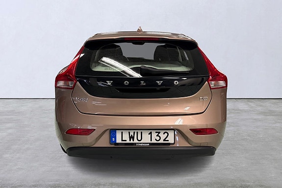 Volvo V40 5 of 19