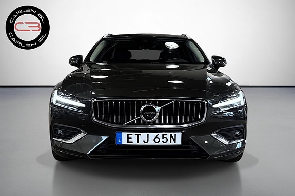 Volvo V60 2 of 22