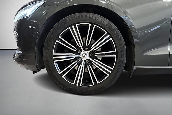 Volvo V60 8 of 22