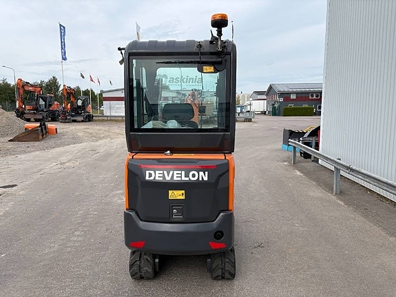 Develon DX 19-7 8 of 11