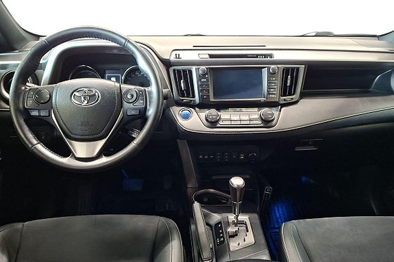 Toyota RAV4 16 of 24