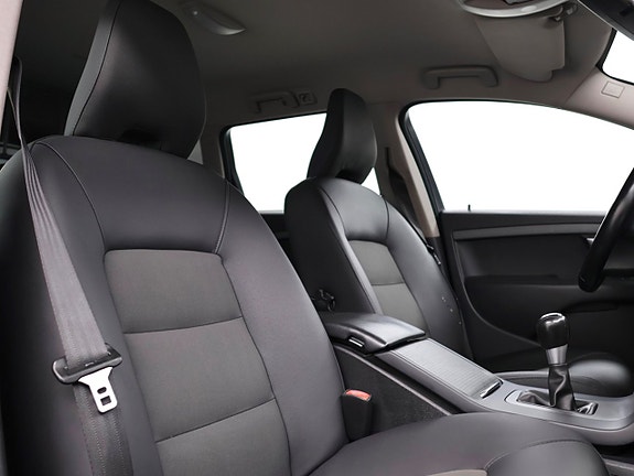 Volvo V70 21 of 28