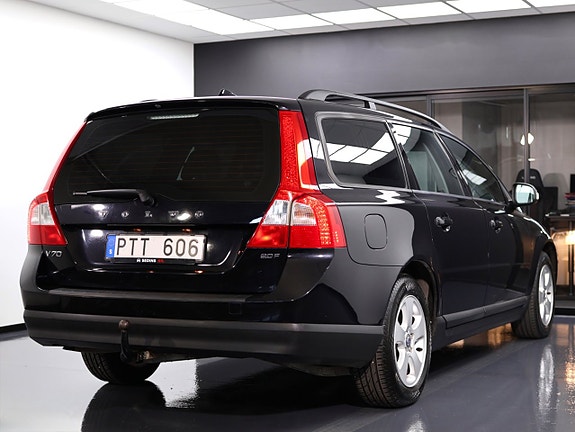Volvo V70 7 of 28
