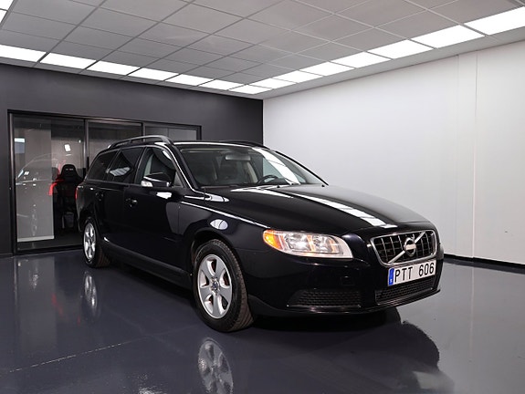 Volvo V70 3 of 28