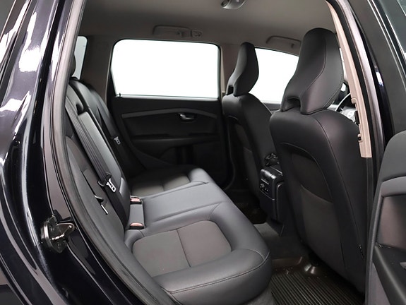 Volvo V70 19 of 28