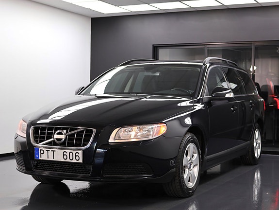 Volvo V70 4 of 28