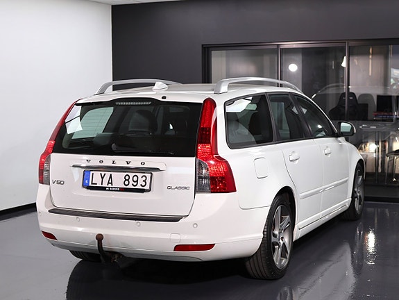 Volvo V50 7 of 28