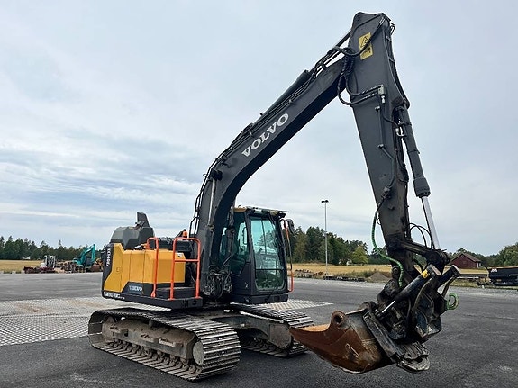 Volvo EC 140 EL 3 of 6