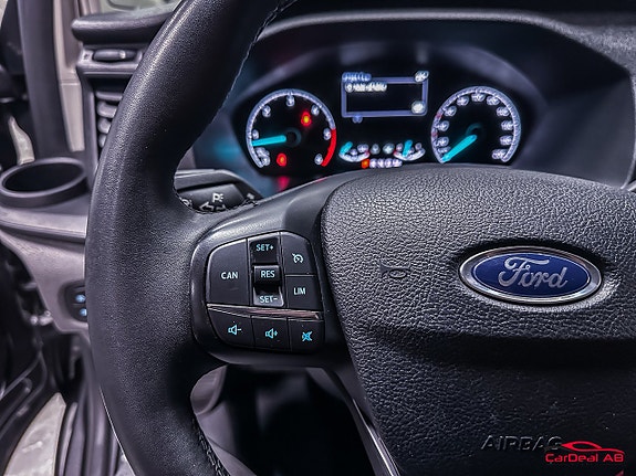 Ford Transit Custom 21 of 26