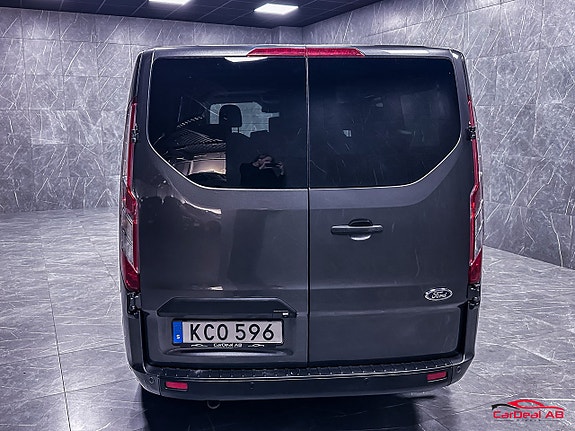 Ford Transit Custom 6 of 26