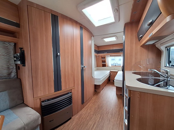 Hobby De Luxe 495 UL Långbädd 8 of 14