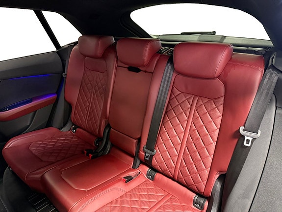 Audi SQ8 12 of 19