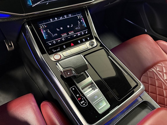 Audi SQ8 16 of 19
