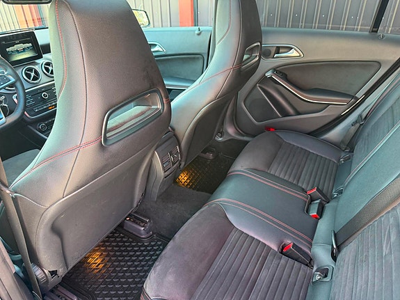 Mercedes-Benz CLA220 d 7 of 11