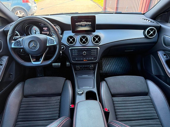Mercedes-Benz CLA220 d 8 of 11