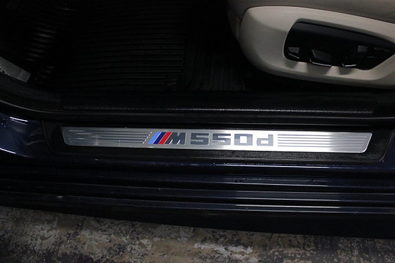 BMW M550d 15 of 30