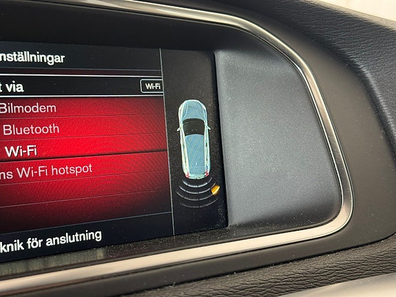 Volvo V40 19 of 28