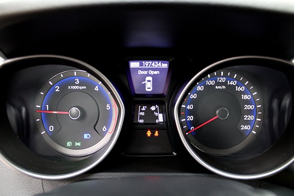 Hyundai i30 13 of 24