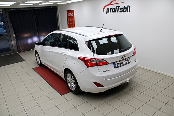 Hyundai i30 12 of 24