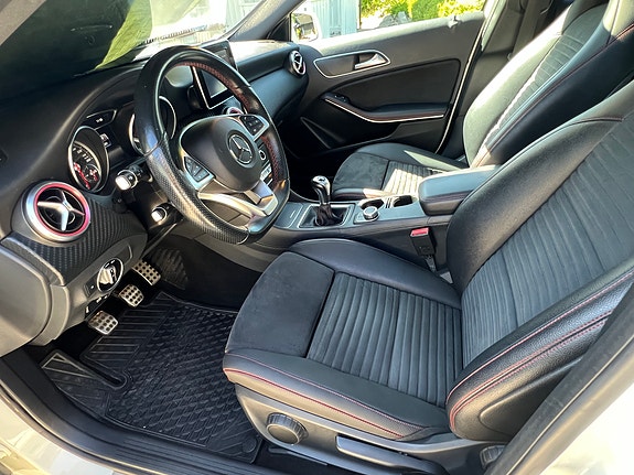 Mercedes-Benz A180 11 of 20