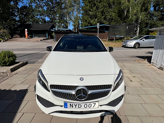 Mercedes-Benz A180 6 of 20
