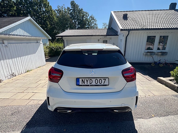 Mercedes-Benz A180 3 of 20