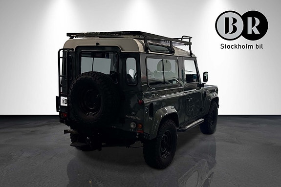 Land Rover Defender 90 3 of 10
