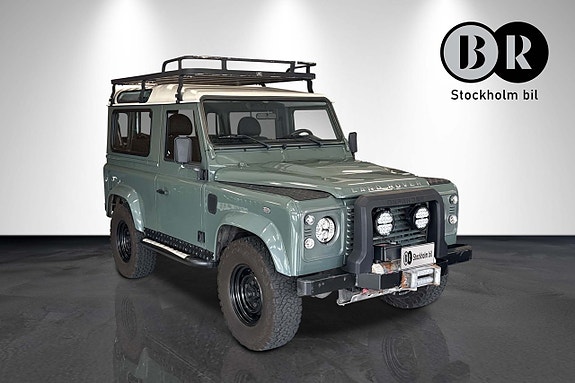 Land Rover Defender 90 4 of 10