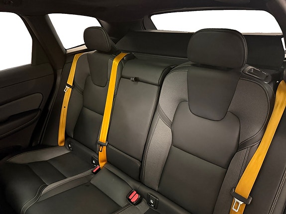 Volvo XC60 10 of 20
