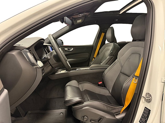 Volvo XC60 8 of 20