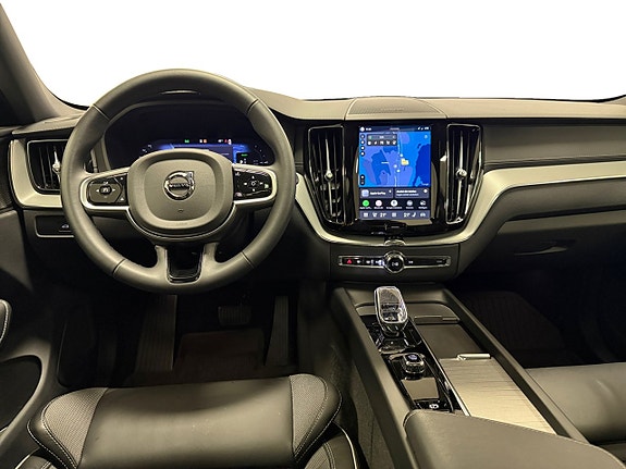 Volvo XC60 13 of 20