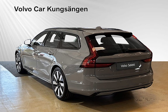 Volvo V90 4 of 19