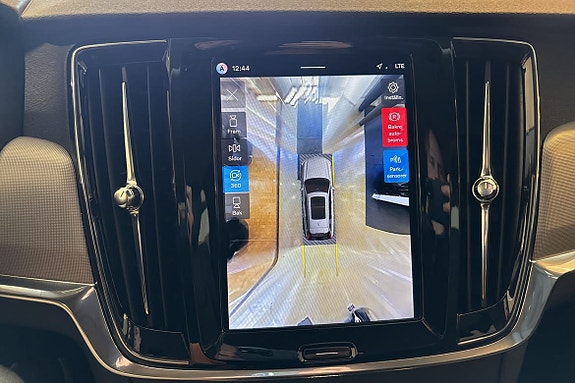 Volvo V90 17 of 19