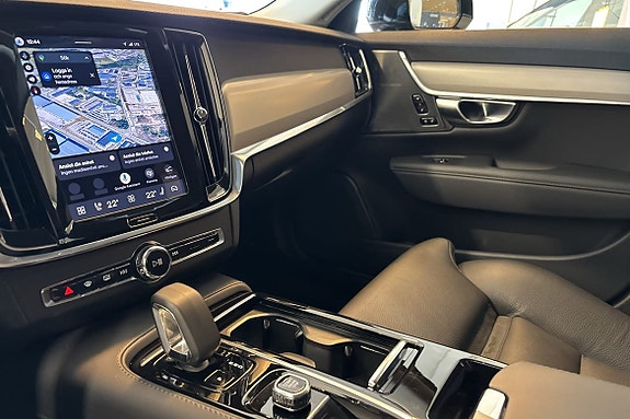 Volvo V90 18 of 19