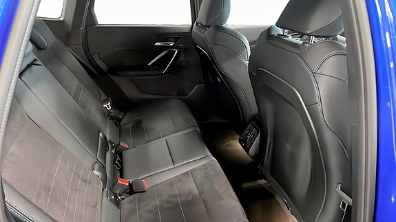 BMW X1 4 of 9
