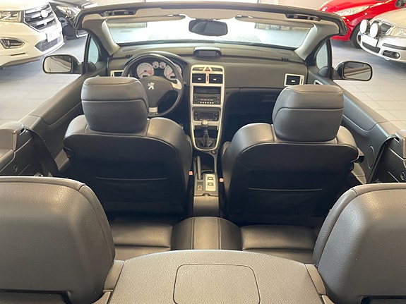 Peugeot 307 CC 11 of 15