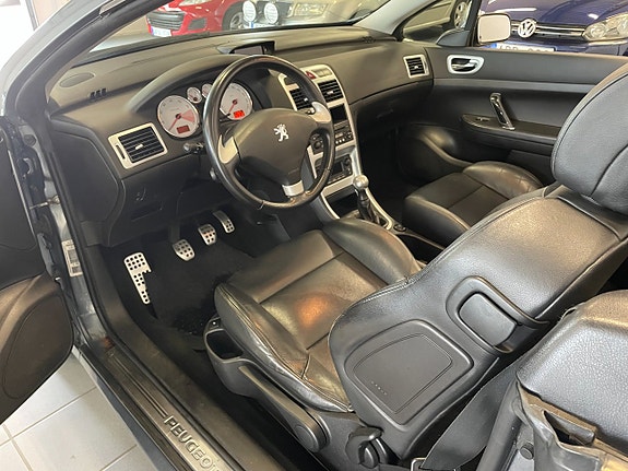Peugeot 307 CC 12 of 15