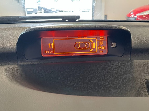 Peugeot 307 CC 15 of 15