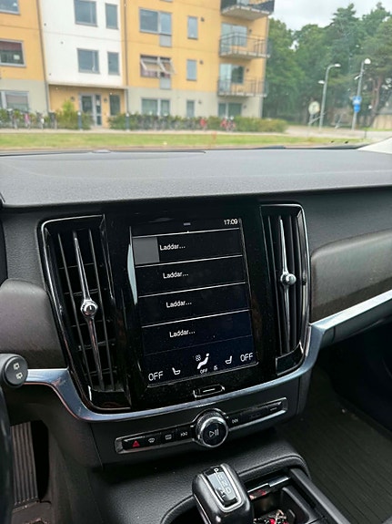 Volvo V90 Cross Country 7 of 8